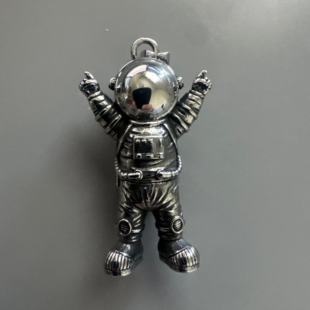 Astronaut Stainless Steel Pendant 24 Inch Chain Space Meteor Trendy Gift